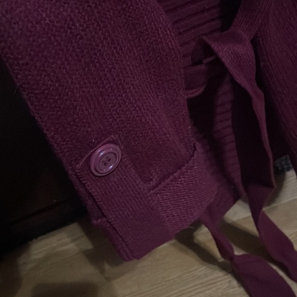 Burgundy button tie sweater XL - Picture 4 of 4